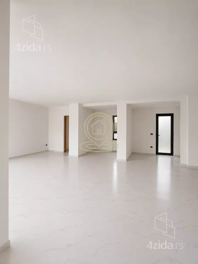 Lokal | 4zida