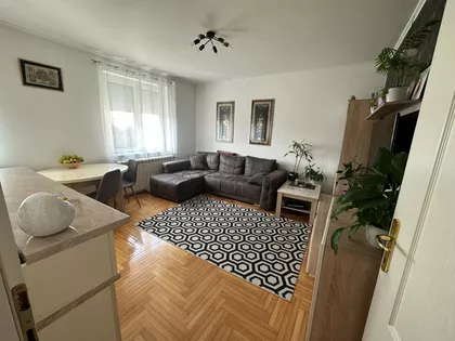 Trg Lazara Nešića | 4zida.rs