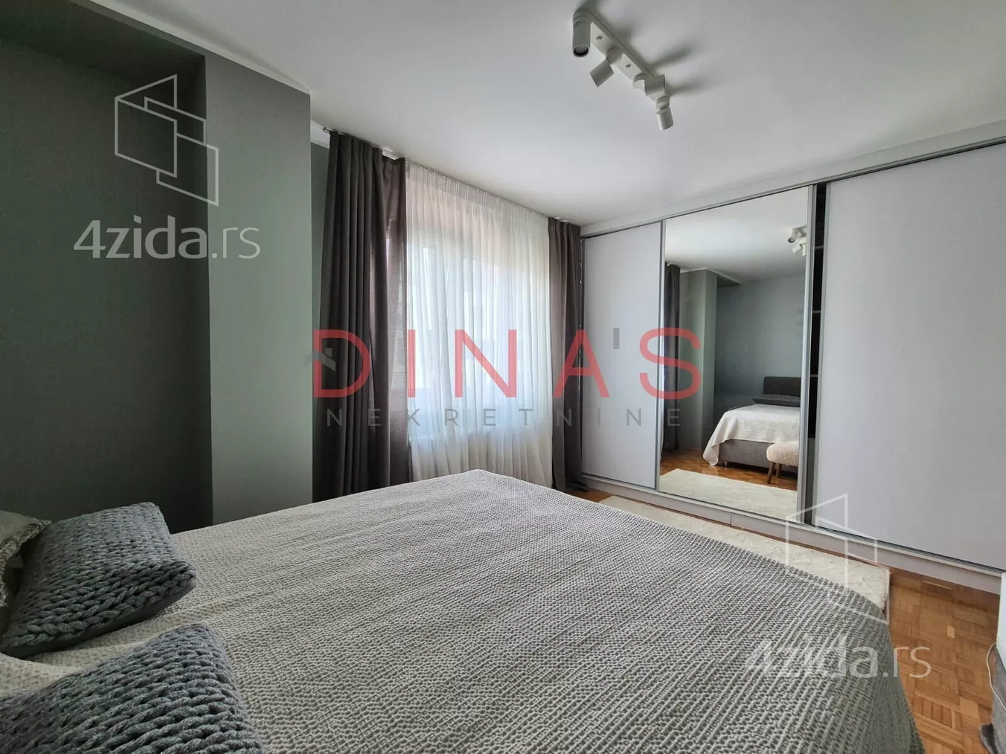 Troiposoban stan | 4zida