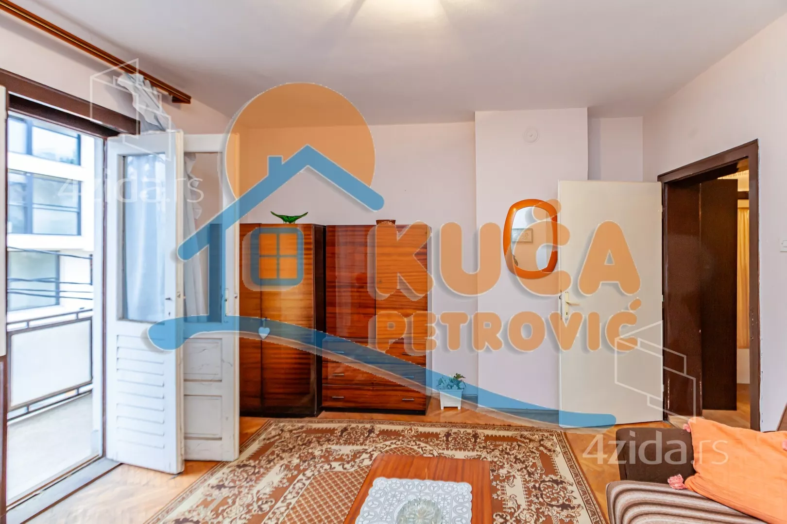 Troiposoban stan | 4zida