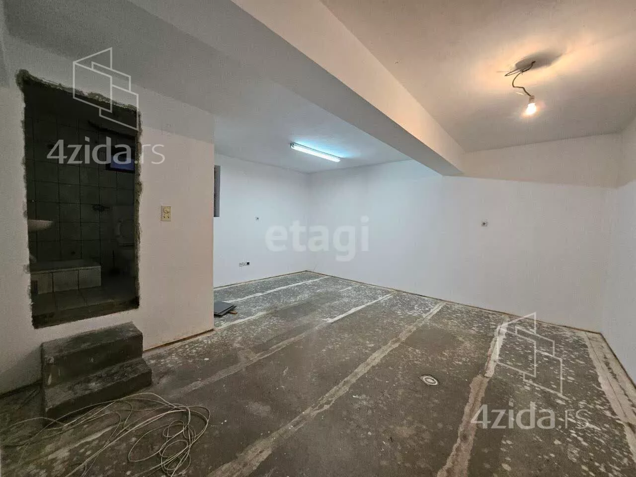 Poslovni prostor | 4zida