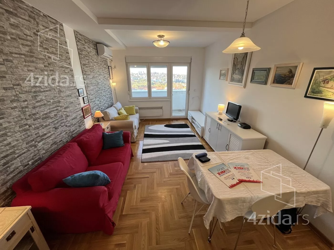 Jednoiposoban stan | 4zida