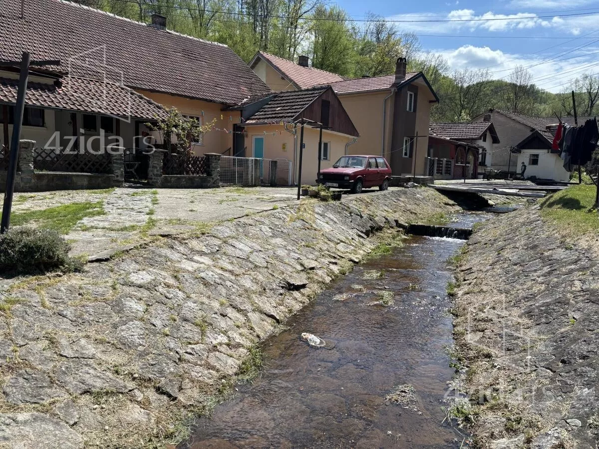Kuća | 4zida