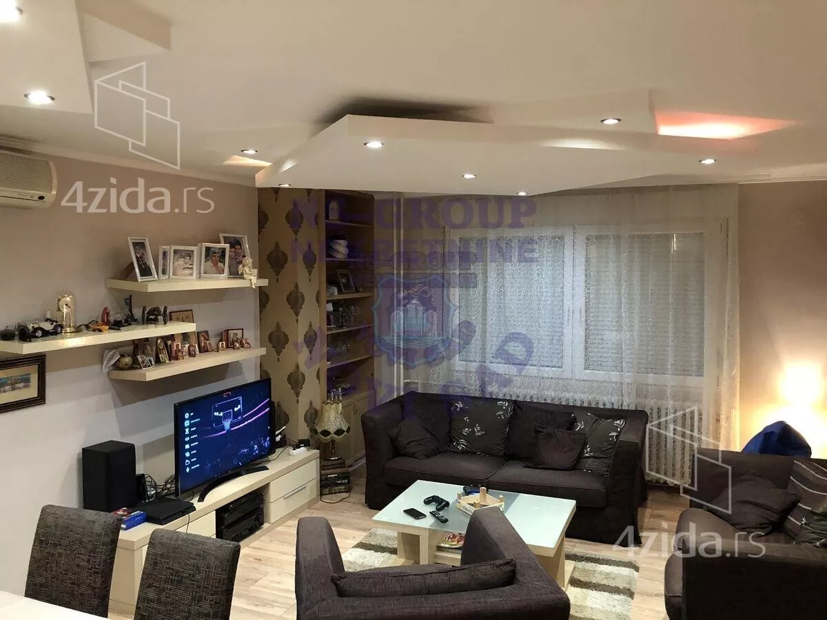 Troiposoban stan | 4zida