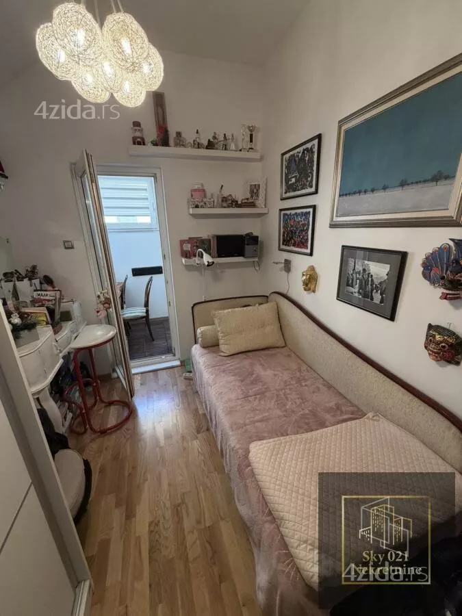 Četvoroiposoban stan | 4zida