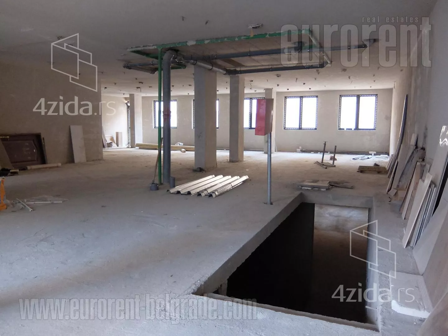 Poslovni prostor | 4zida