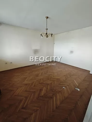 Bulevar Arsenija Čarnojevića