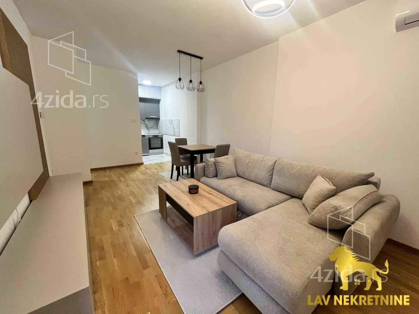 Jednoiposoban stan | 4zida