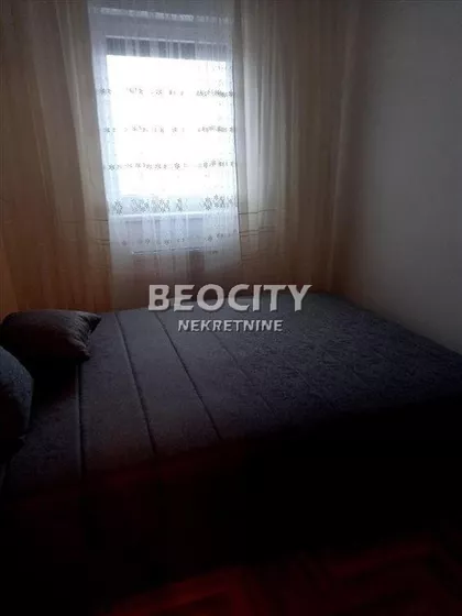 Miljana Miljanića | 4zida.rs