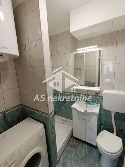 Crveni Krst Vračar | 4zida.rs