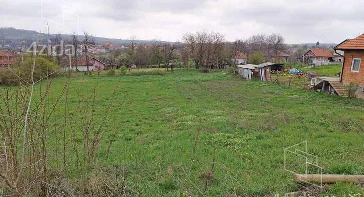 Plac | 4zida
