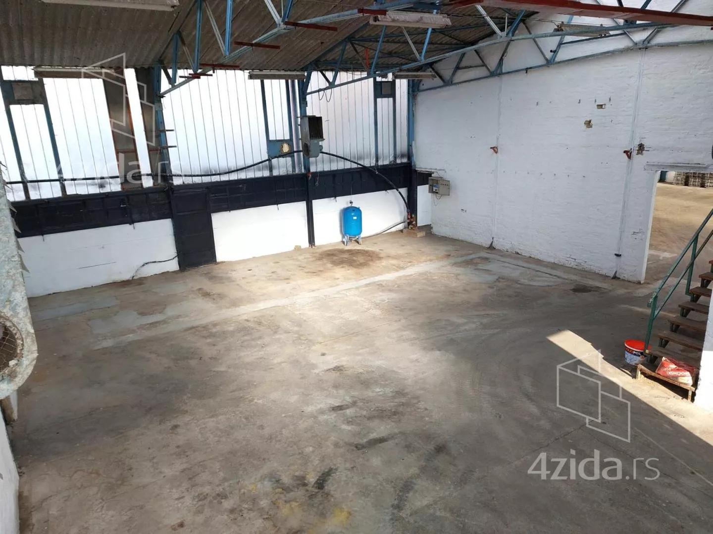 Poslovni prostor | 4zida