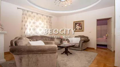 Dragana Rakića | 4zida.rs