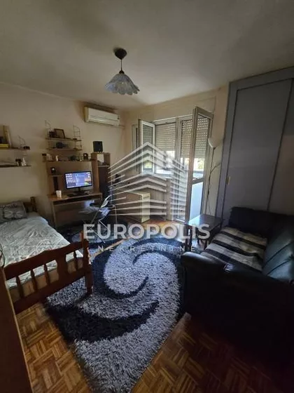 Zemun Polje | 4zida.rs