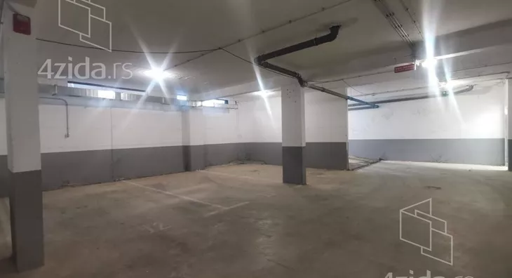 Garaža | 4zida