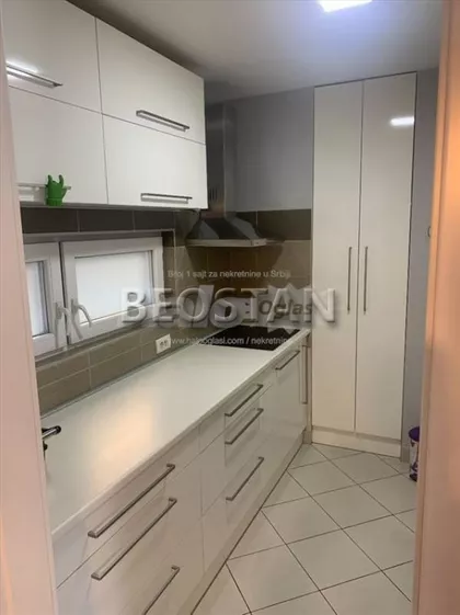 Bulevar Arsenija Carnojevica | 4zida.rs