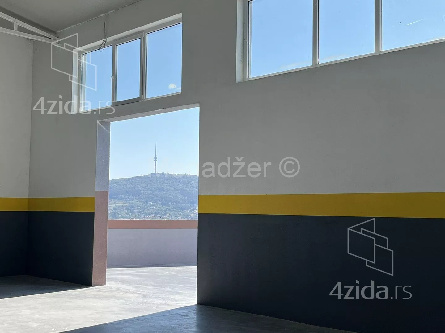 Hala | 4zida