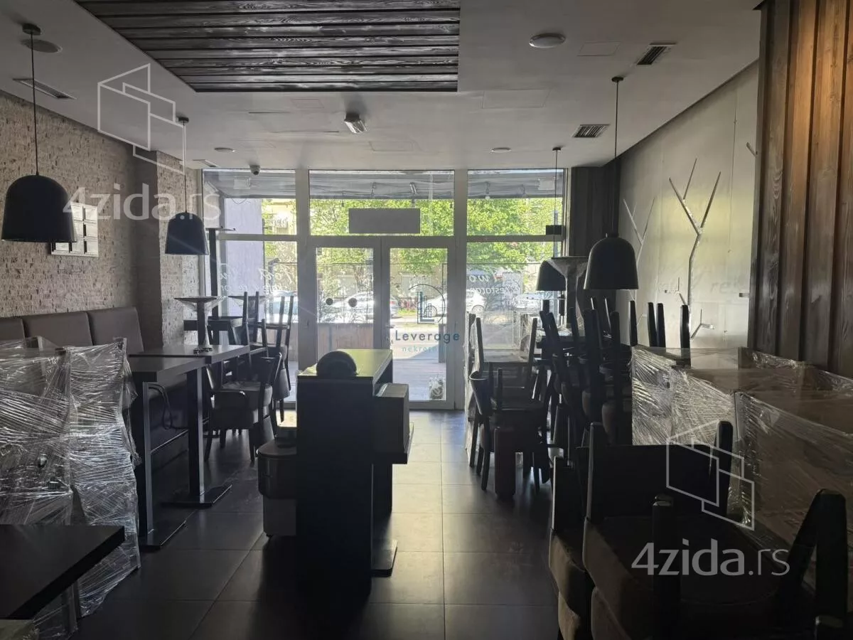 Lokal | 4zida