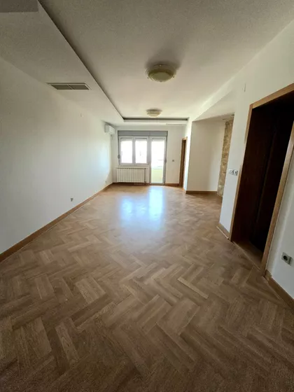 Vašarište | 4zida.rs