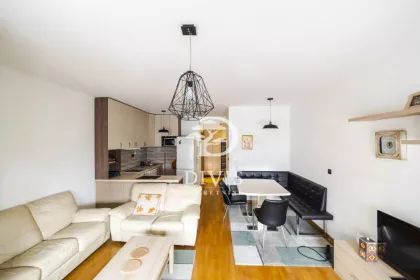 Stjepana Ljubiše bb | 4zida.rs