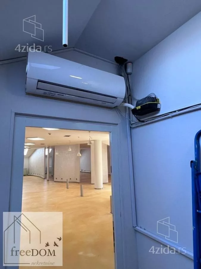 Poslovni prostor | 4zida
