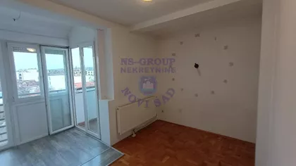 Feješ Klare | 4zida.rs