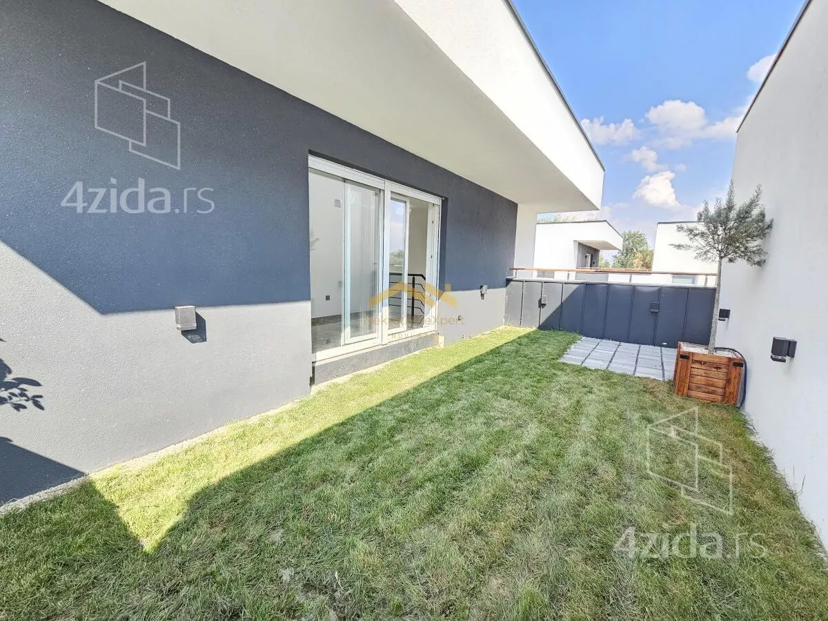 Petosoban stan | 4zida