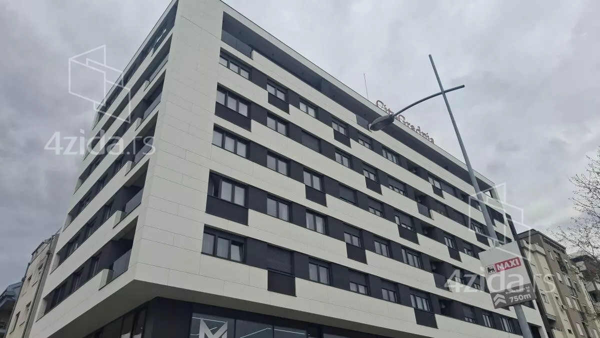 Četvorosoban stan | 4zida