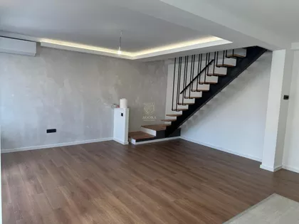 Radnih Akcija | 4zida.rs