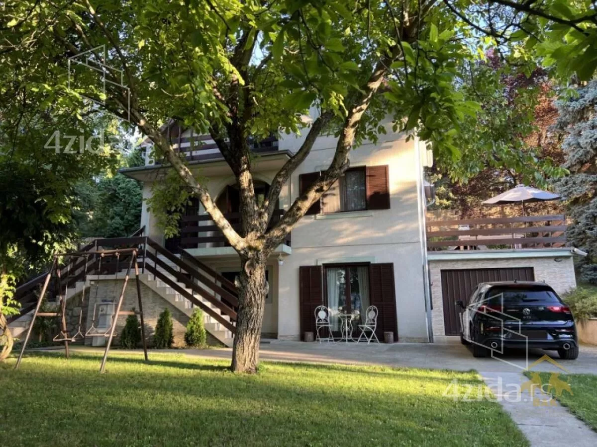 Kuća | 4zida