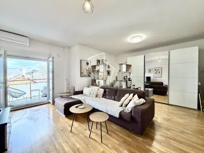 Ugrinovački put | 4zida.rs