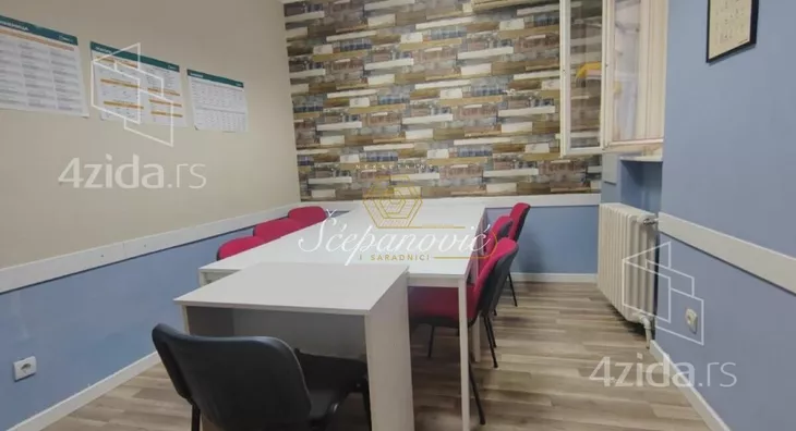 Sedmosoban stan | 4zida