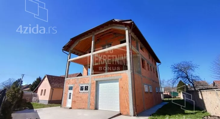 Kuća | 4zida