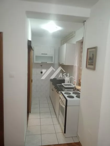Petra Drapšina | 4zida.rs