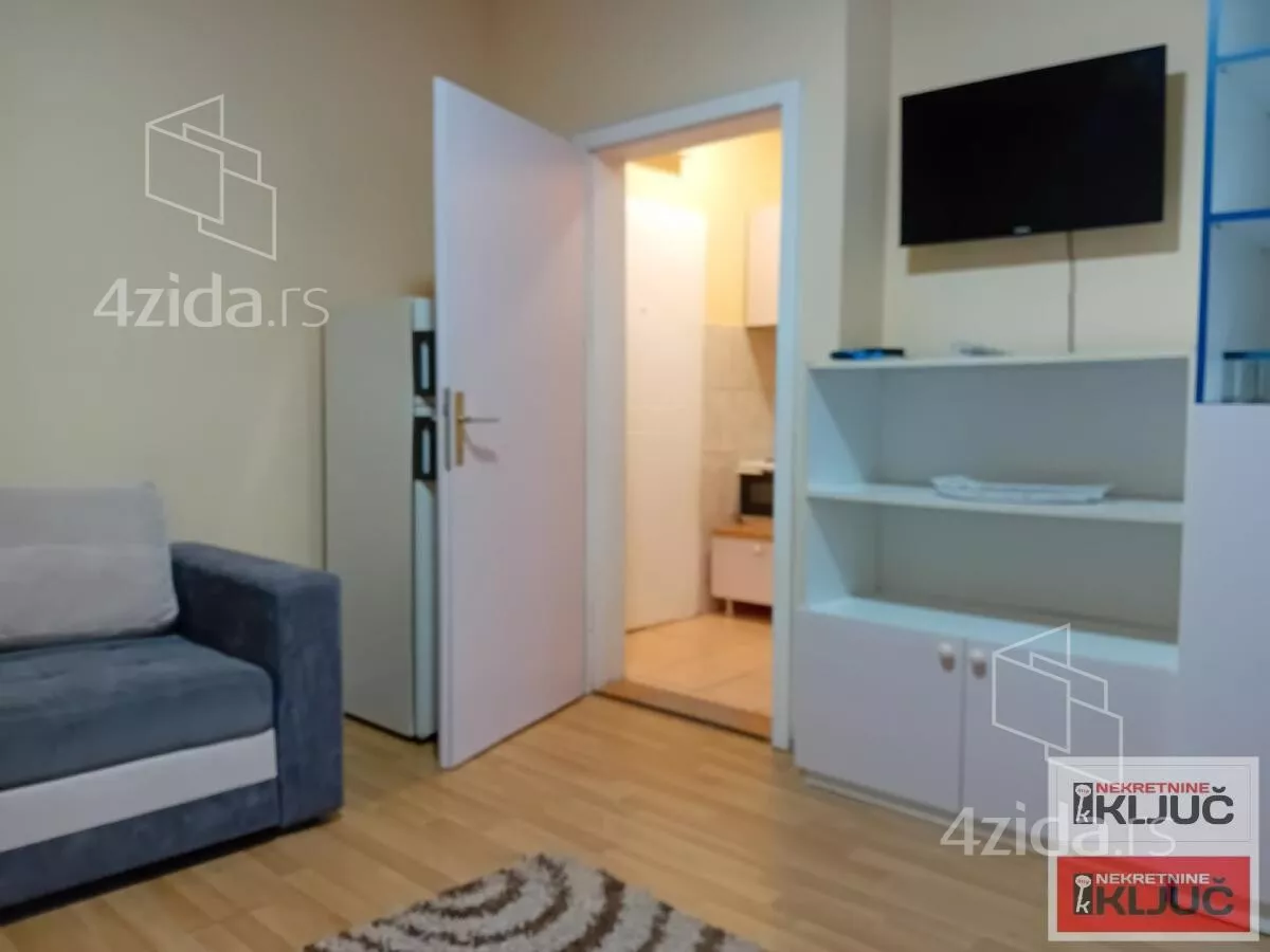 Garsonjera | 4zida