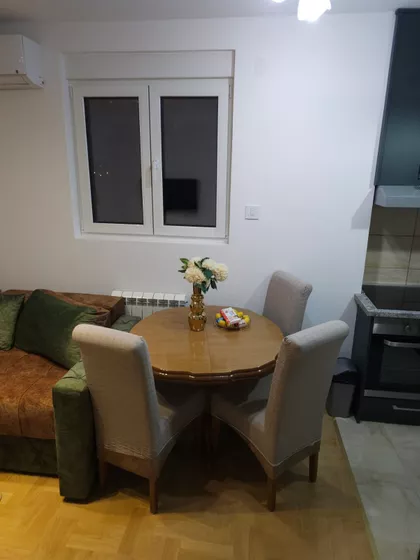 Ruđera Boškovića 14 | 4zida.rs