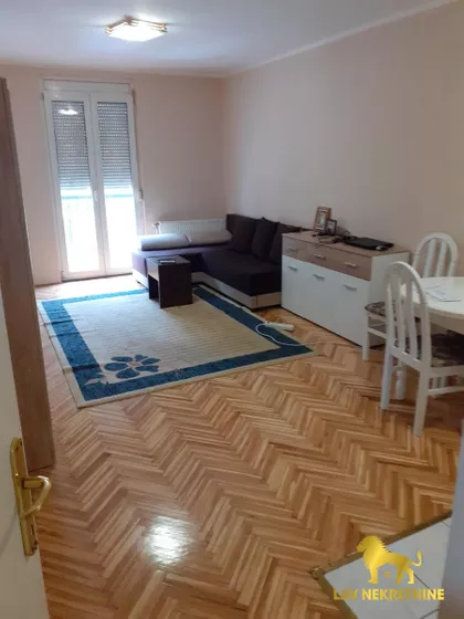 ŠUMADIJSKA | 4zida.rs