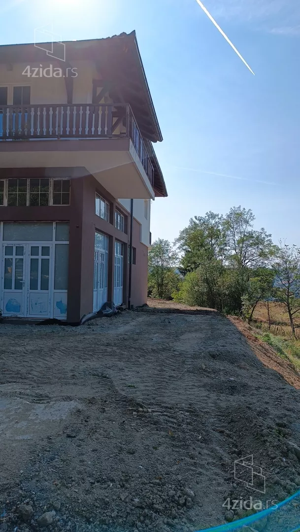 4-etažna kuća | 4zida