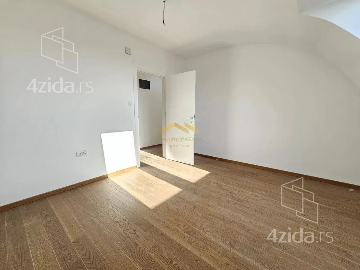 Šestosoban stan | 4zida