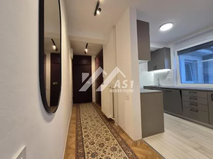 Petra Drapšina | 4zida.rs
