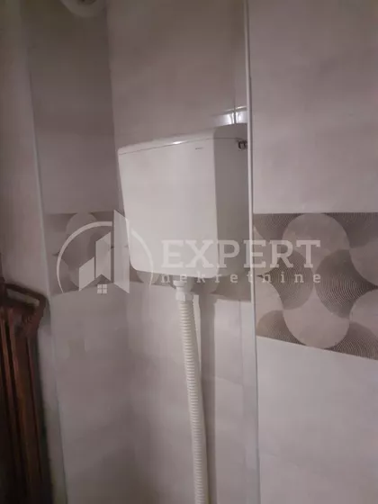 Nade Tomić | 4zida.rs