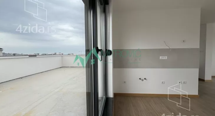 Petosoban stan | 4zida