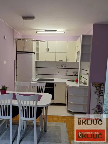 Novo Naselje | 4zida.rs