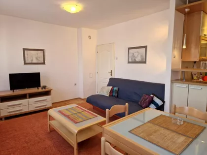 Dom Zdravlja | 4zida.rs