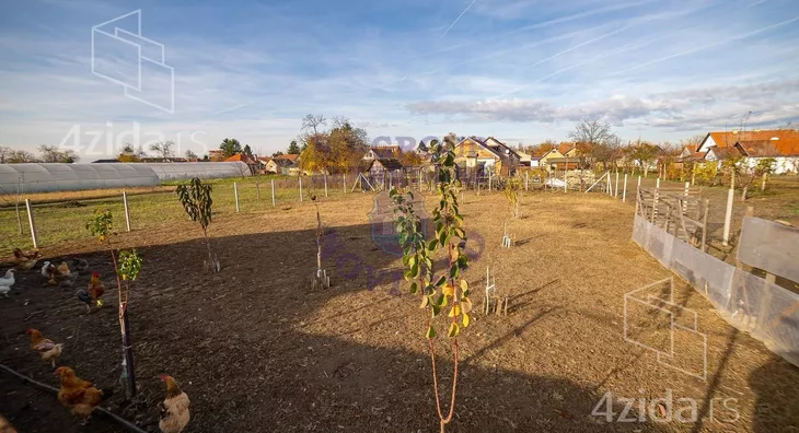 Sedmosoban stan | 4zida