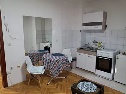 Trg Majke Jevrosime | 4zida.rs