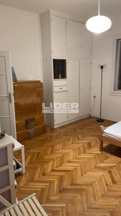 Dečanska | 4zida.rs