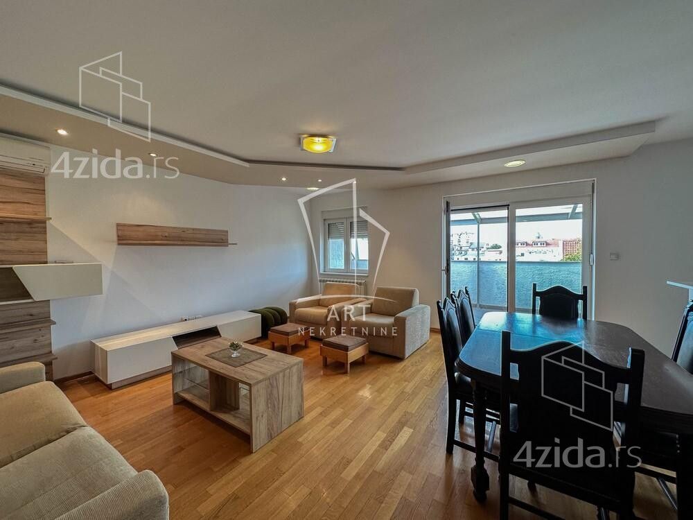 трёхкомнатная квартира на продажу, Марко Орескович, 400.000€, 106m² — фото