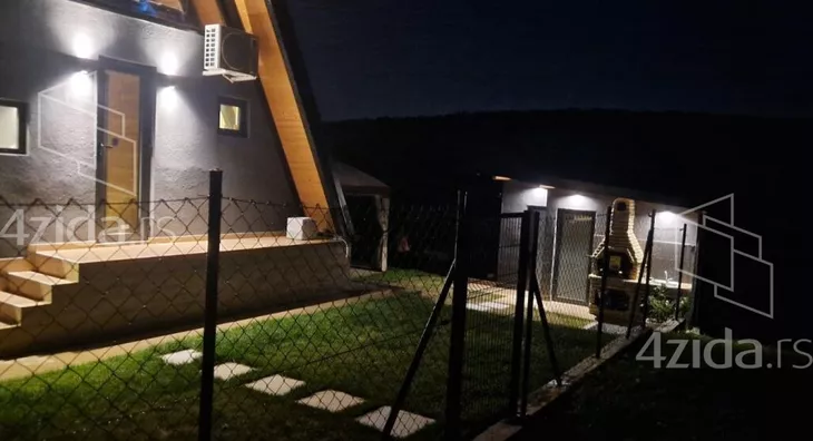 Kuća | 4zida