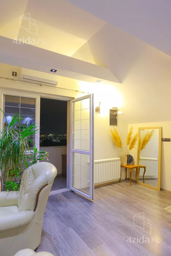 4-etažna kuća | 4zida